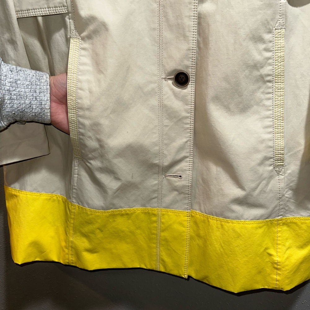 Eddie Bauer Vintage Beige and Yellow Women's Rain Jacket size XL - Picture 6 of 13
